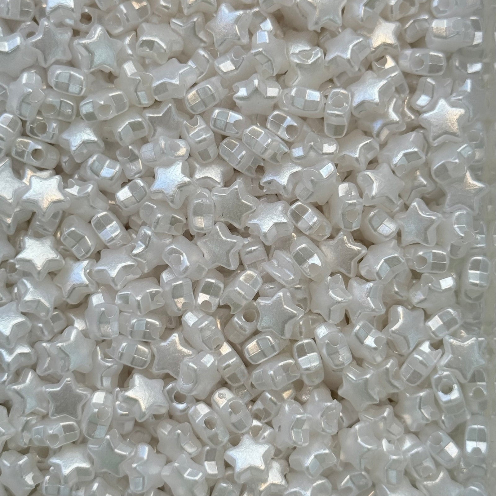 White Pearl Acrylic Star Beads – 5.5x3.2mm, 1mm Hole – Approx. 455 pcs in 25g Pack