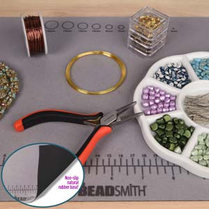 The Beadsmith Treasure Mat Tray and Mat - 11 x 14 Inches