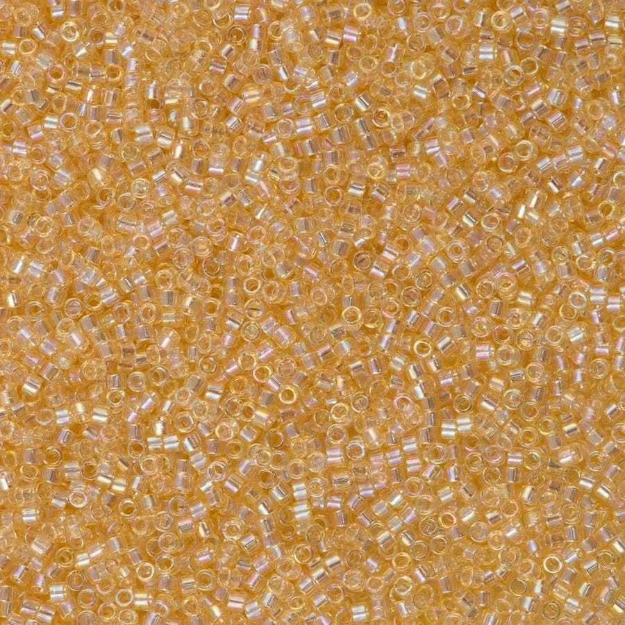 DB0901 - Funkelnder goldgefütterter Kristall, Miyuki Delica 11/0