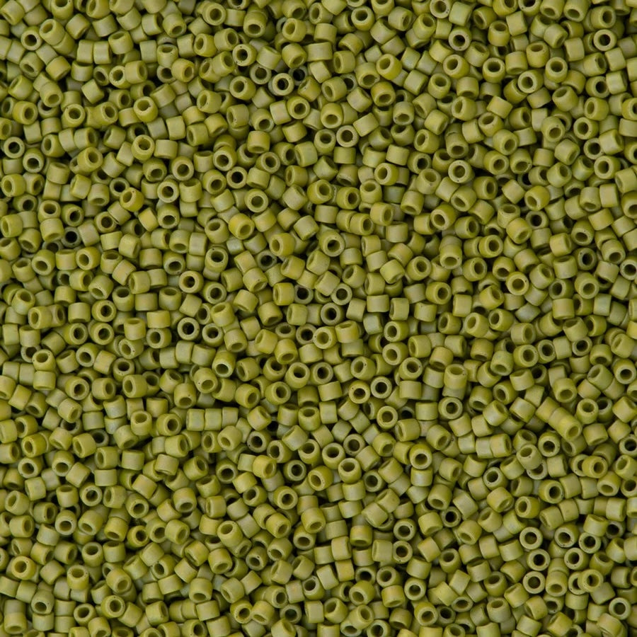 DB1582 Canari Opaque Mat, Miyuki Delica 11/0