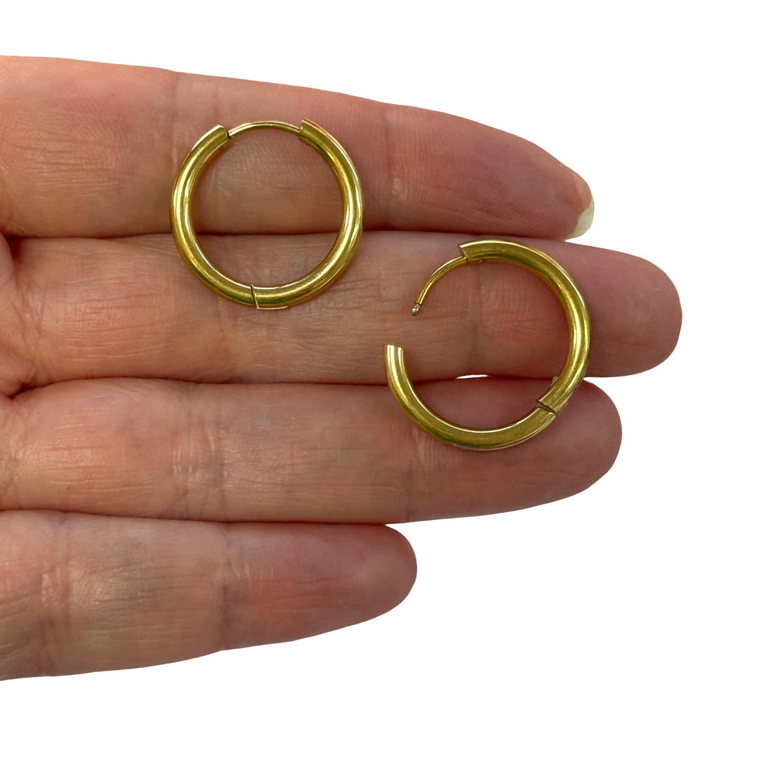 Waterproof 316L Stainless Steel Huggie Hoop Earrings – PVD Gold Plated, 16mm Inner Diameter, 1 Pair