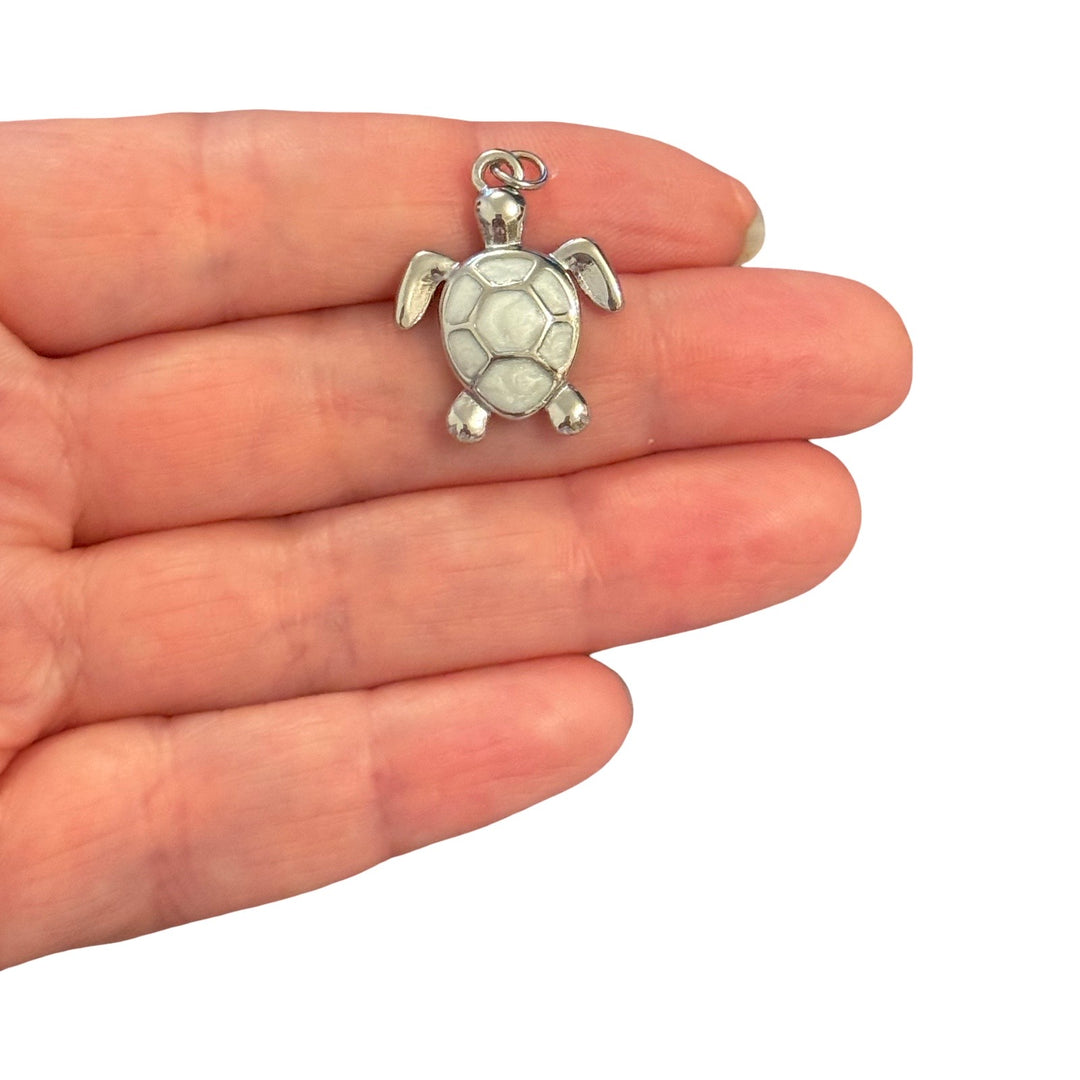 Breloque Père Noël, micro pavé de CZ plaqué or et émaillé et bélière en or Ruby CZ