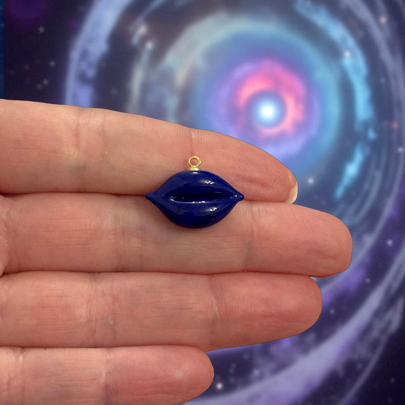 Hand Made Murano Glass Lip Charm with 24Kt Gold Plated Pin