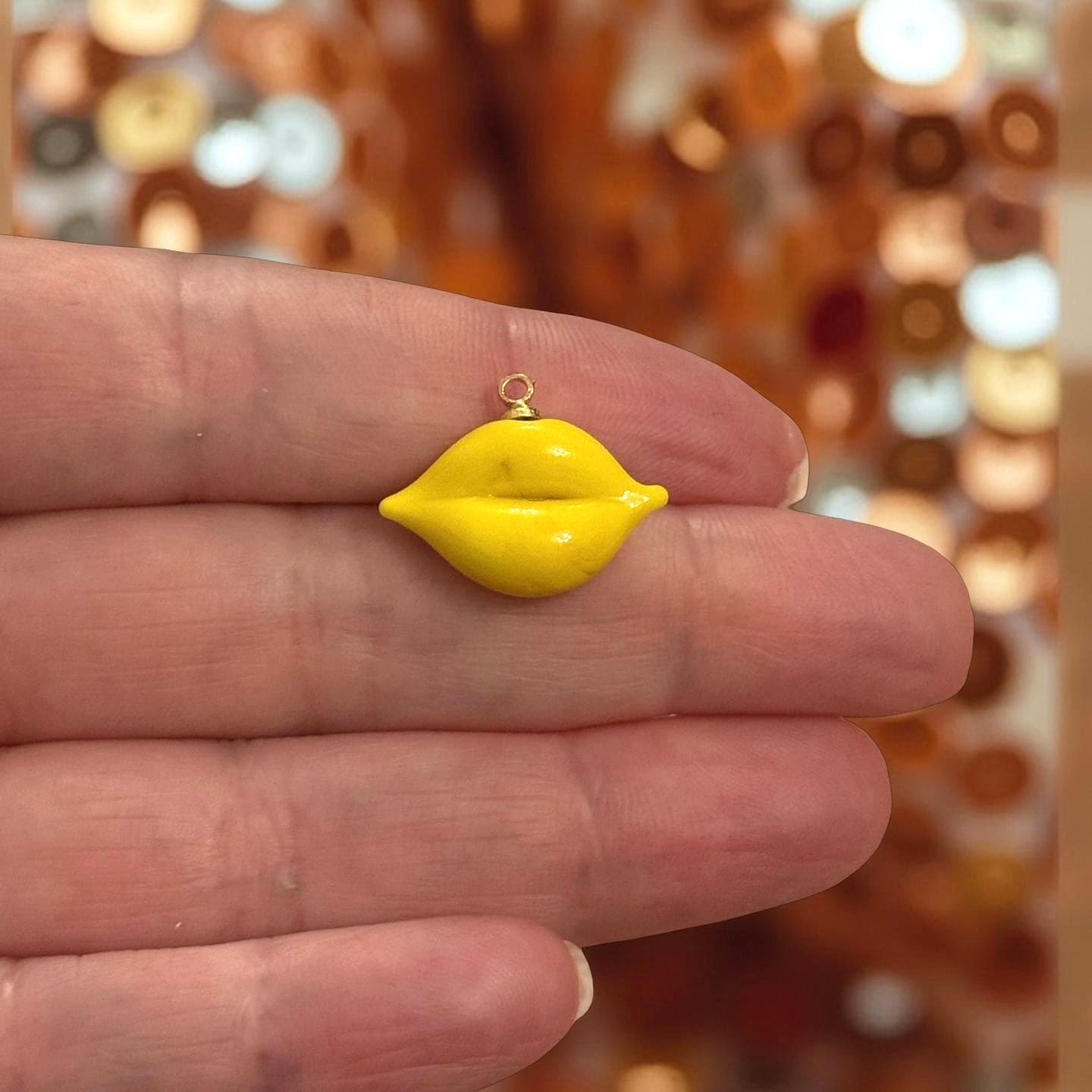 Hand Made Murano Glass Lip Charm with 24Kt Gold Plated Pin