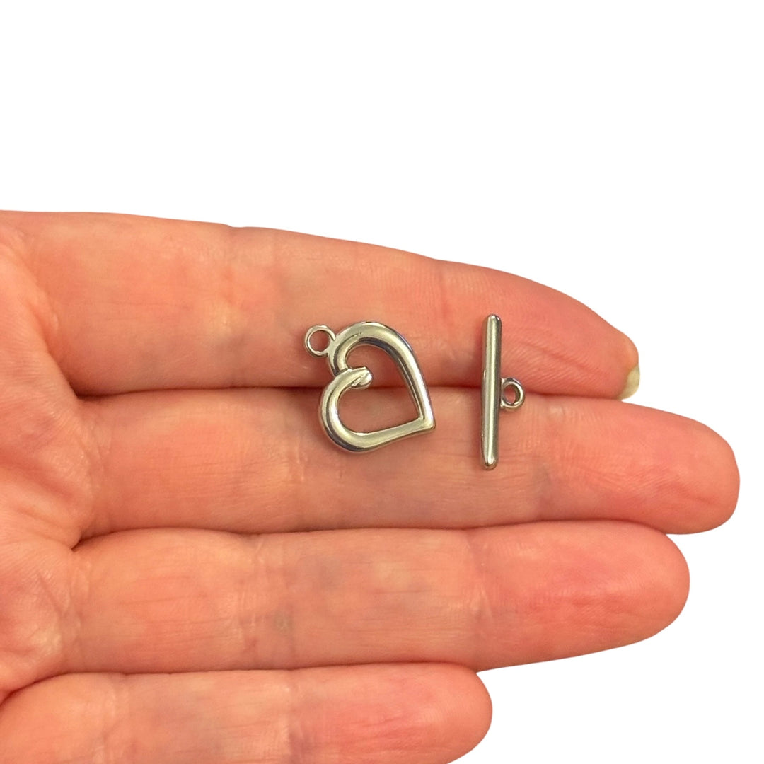 Breloque Père Noël, micro pavé de CZ plaqué or et émaillé et bélière en or Ruby CZ
