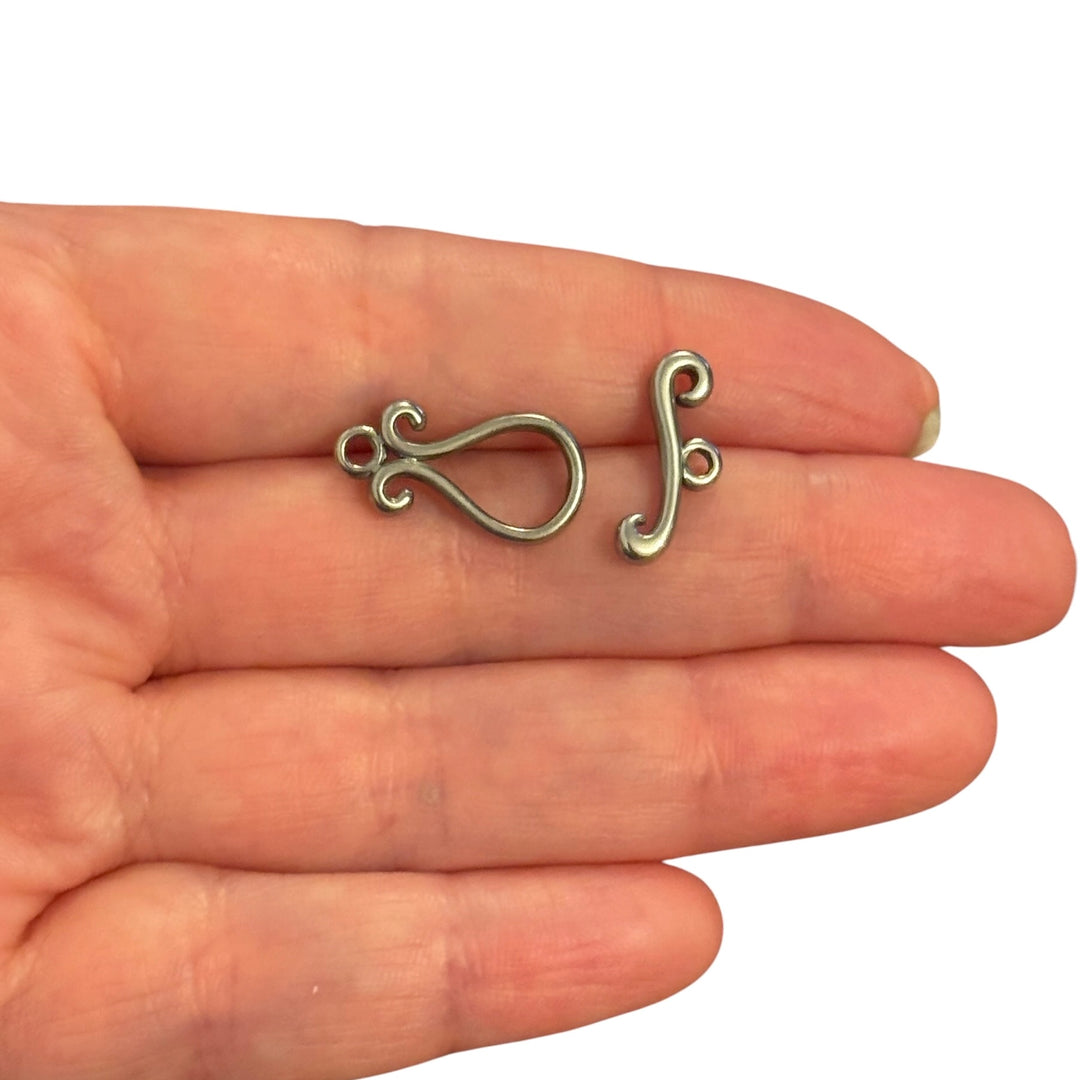 Waterproof Stainless Steel Contemporary Scroll Toggle Clasp, Decorative Necklace &amp; Bracelet Fastener, 20mm