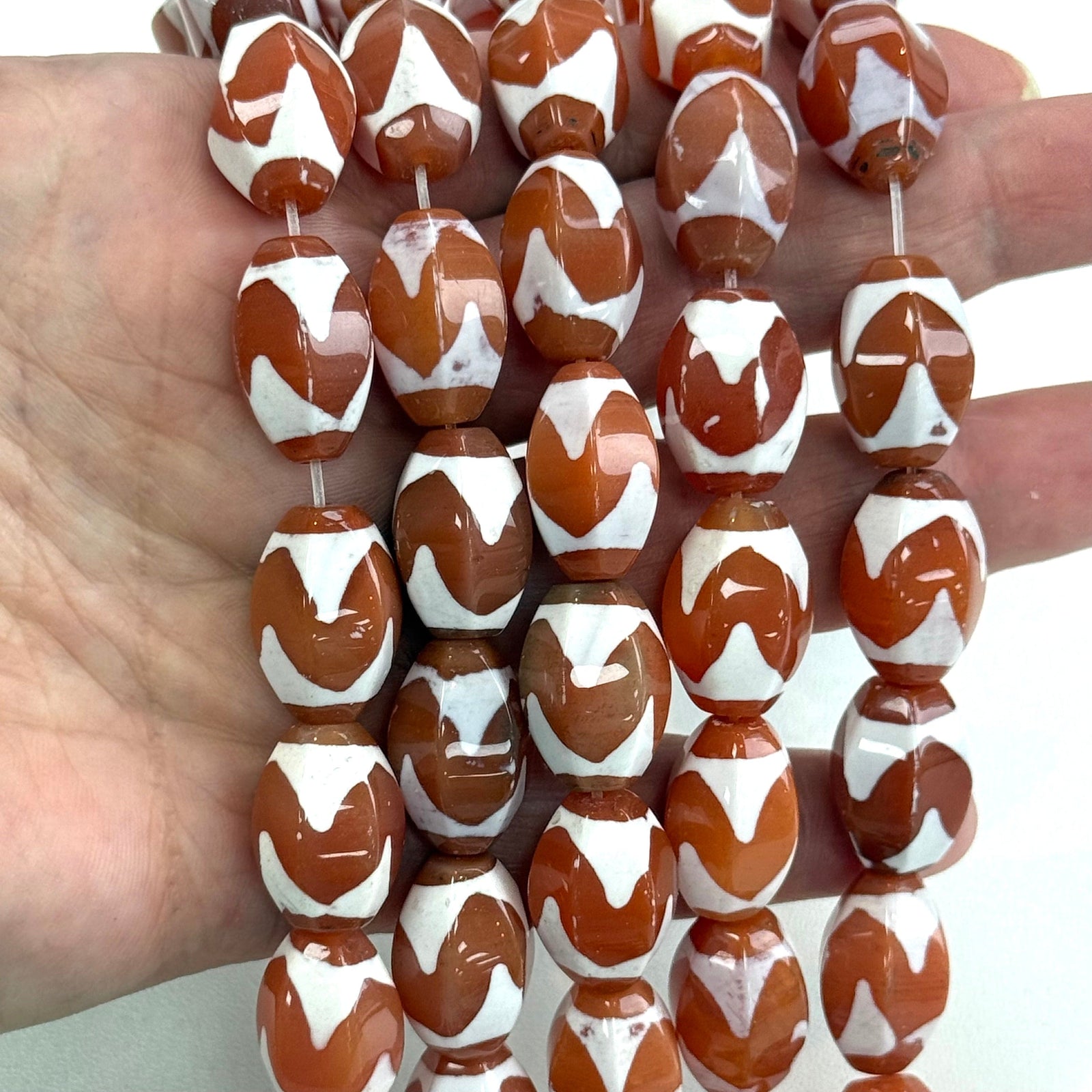 Tibetan Style Red & White Carnelian Agate Dzi Oval Beads – 5 Pcs, 18x12mm, 1.5mm Hole