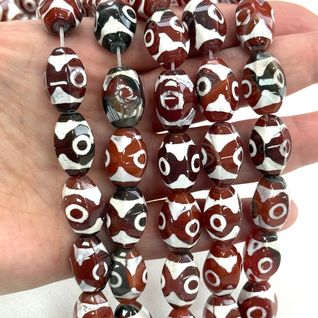 Tibetan Style Red &amp; White Carnelian Agate Dzi Eye Beads – Oval 18x12mm – Sold in Packs of 5