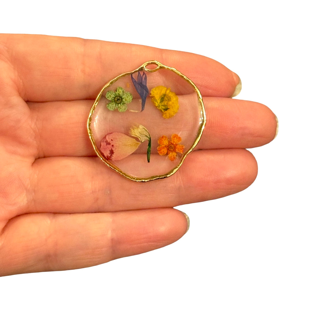 Real Dried Mixed Flower Epoxy Resin Organic Pendant, Handmade Botanical Jewellery Pendant, 41x35mm
