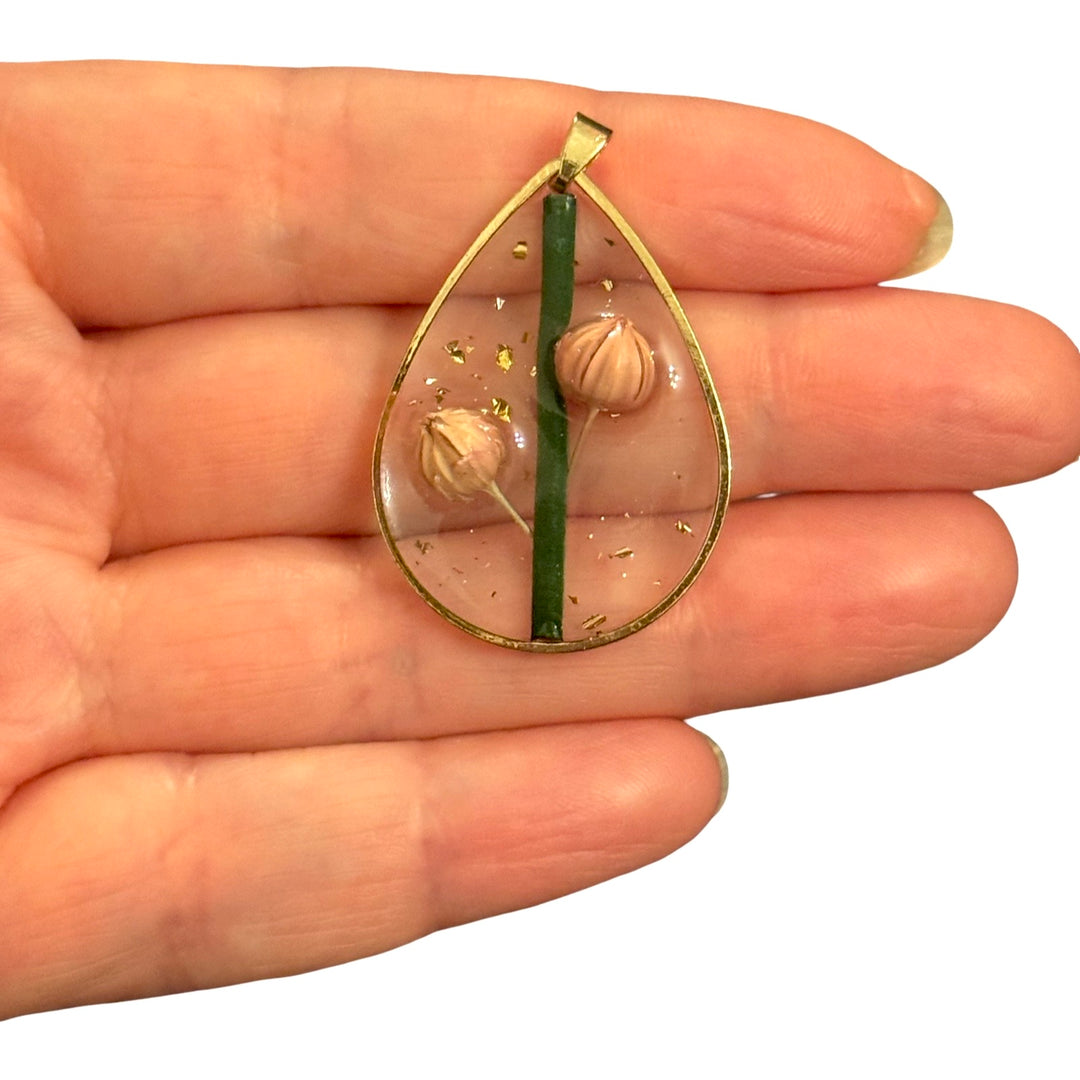 Real Dried Flower Epoxy Resin Teardrop Pendant with Gold Leaf