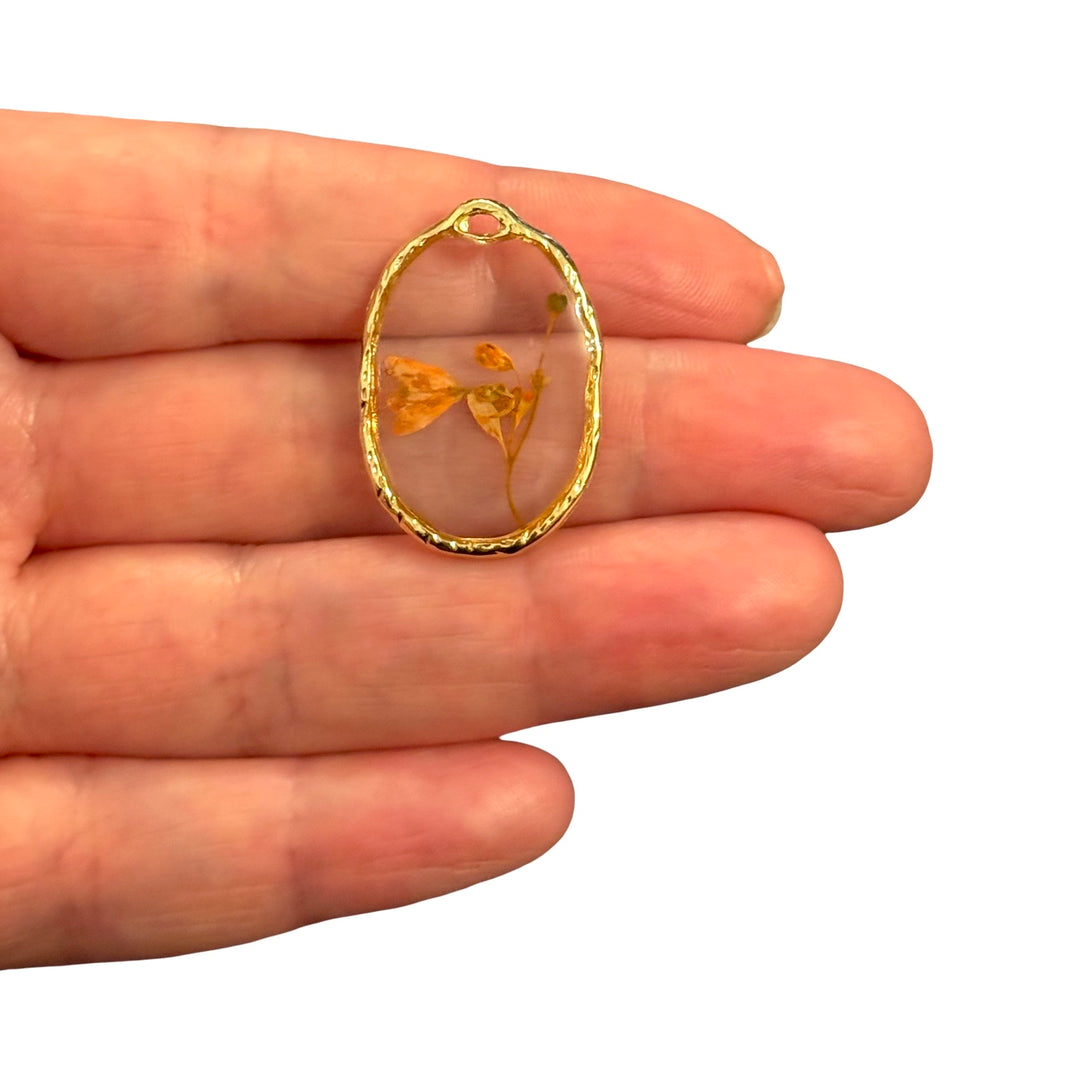 Real Dried Orange Wildflower Epoxy Resin Oval Pendant with Preserved Botanical Flower, Handmade Nature Jewellery Pendant, 28x20mm