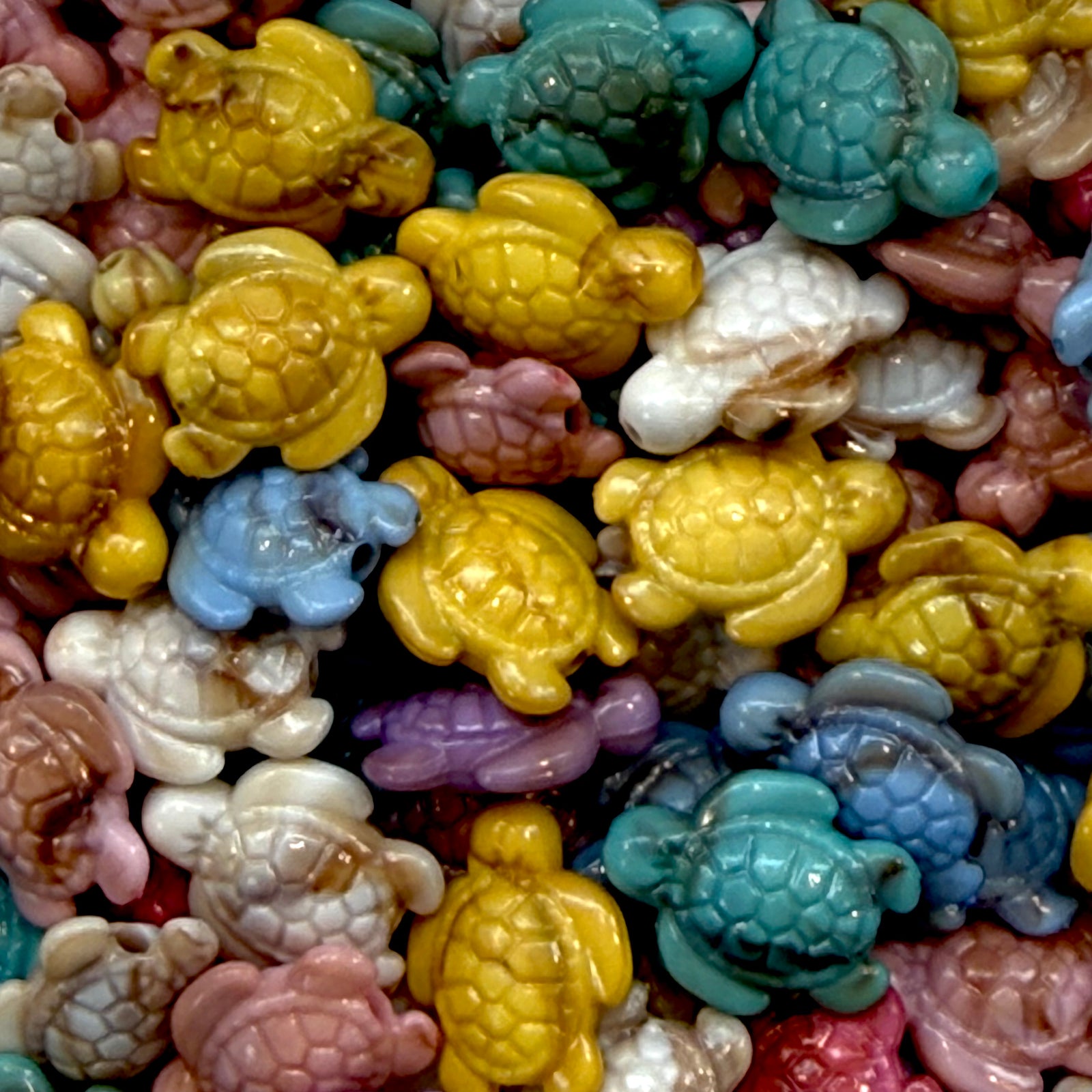 Acrylic Turtle Beads Mix