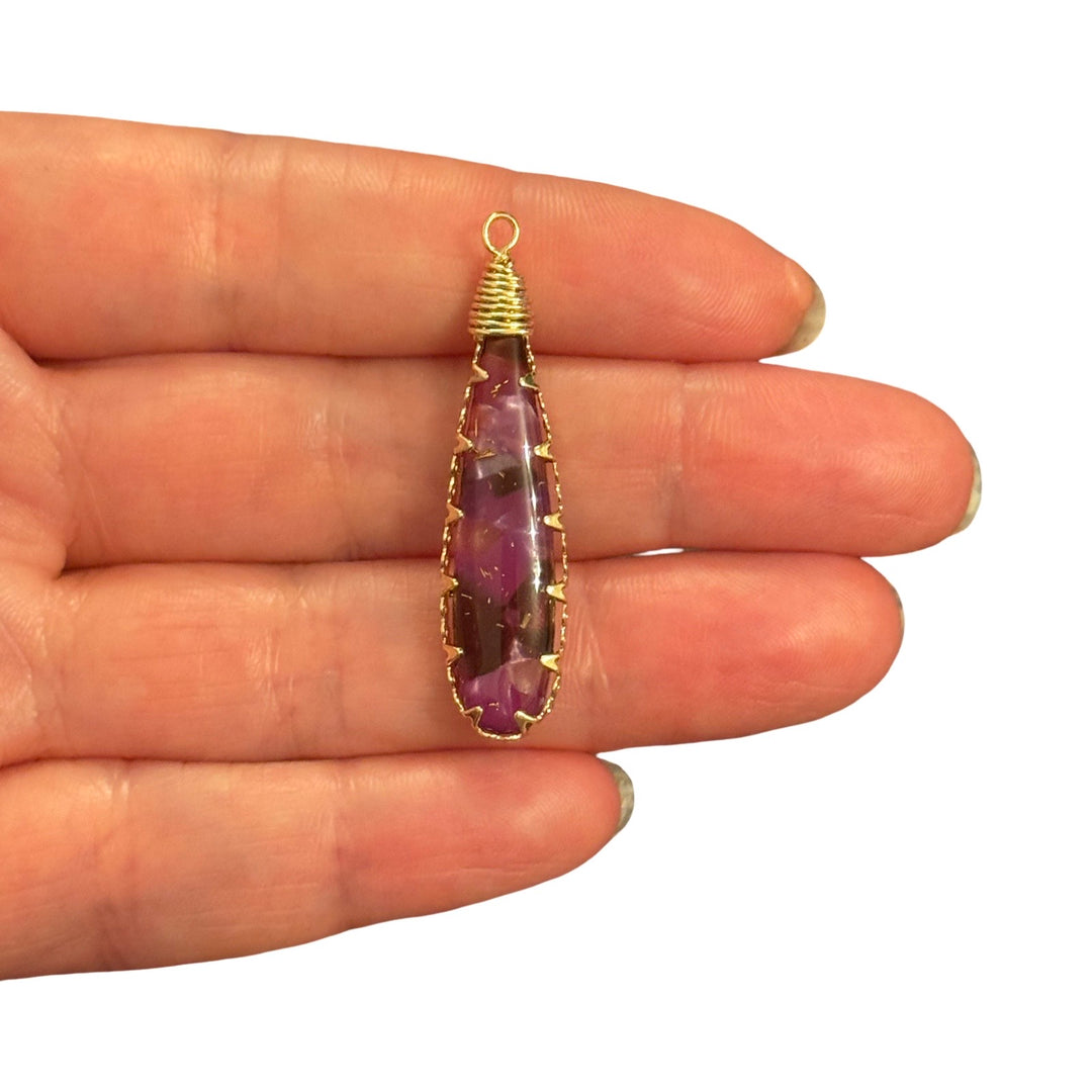 Real Dried Purple Flower Petal Epoxy Resin Long Drop Pendant – Gold Framed Botanical Charm, Approx 41x10mm