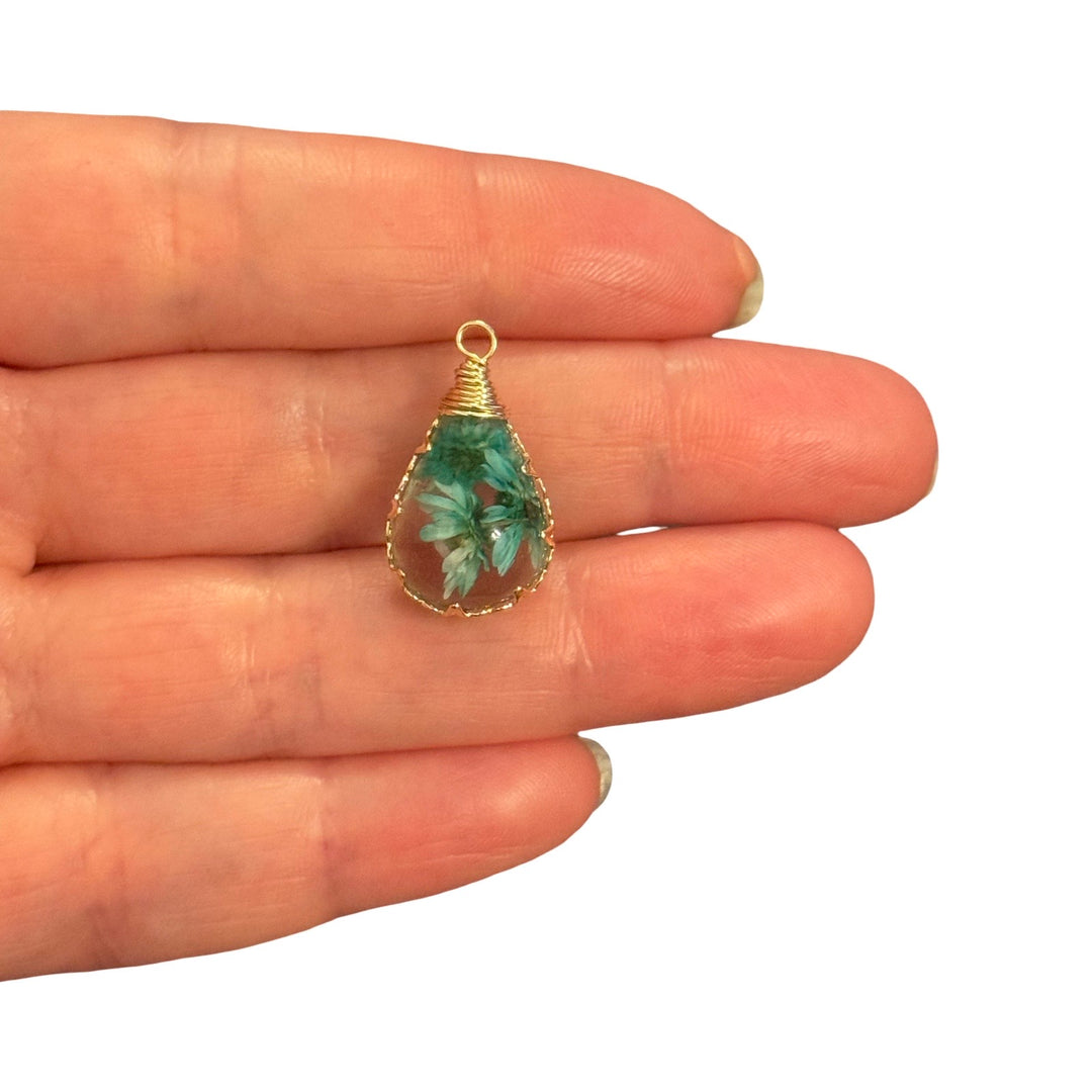 Real Dried Turquoise Flowers Clear Epoxy Resin 3D Drop Pendant – Gold Tone Botanical Floral Charm, Approx 23x13mm