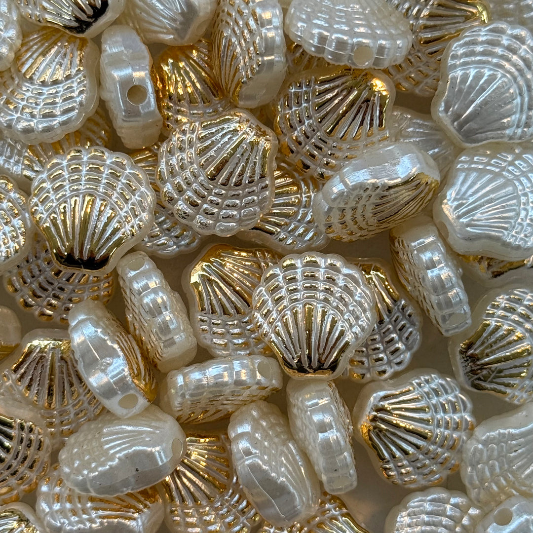 Pearl White &amp; Gold Scallop Shell Beads
