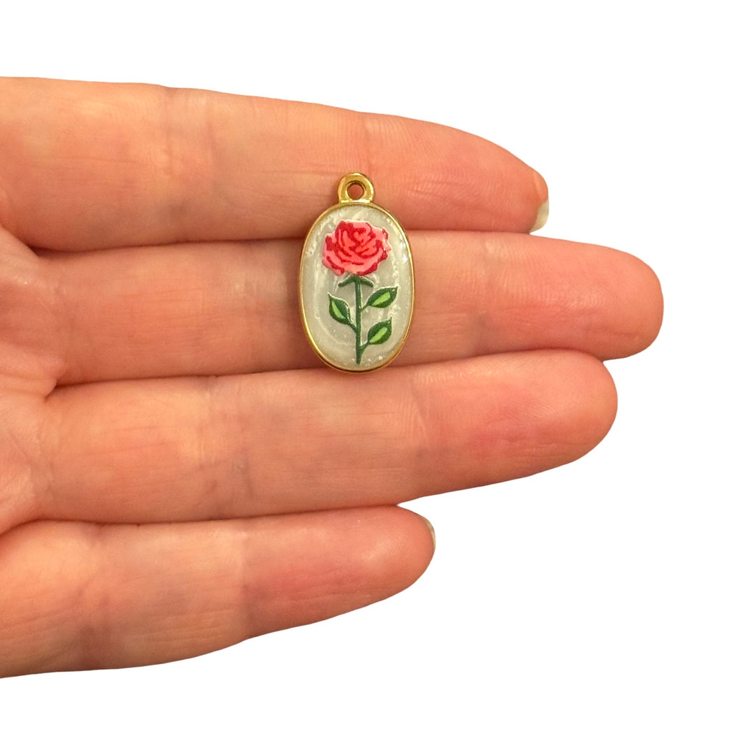 Breloque Père Noël, micro pavé de CZ plaqué or et émaillé et bélière en or Ruby CZ