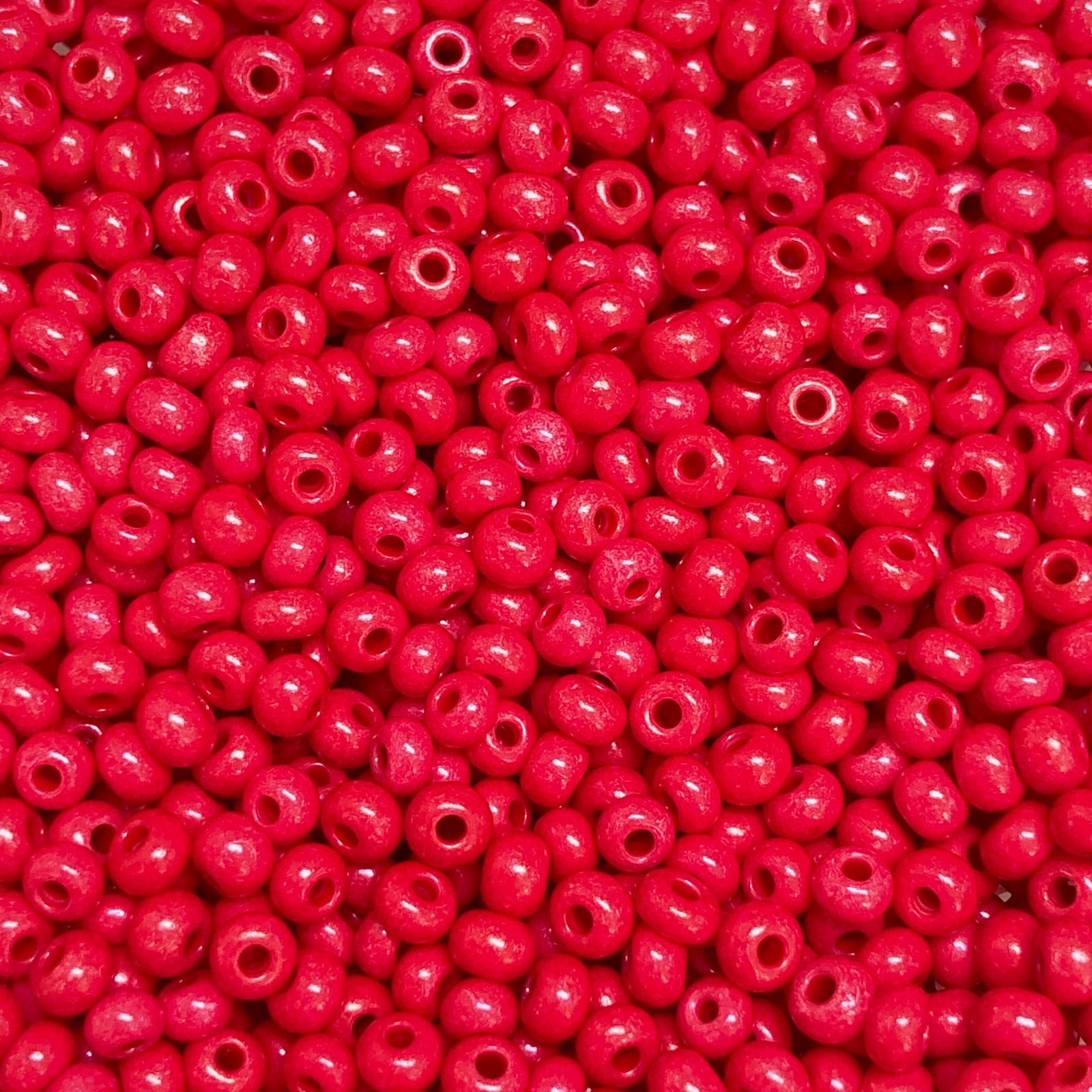 Preciosa Seed Beads 8/0 Rocailles-Round Hole-100 Gr,16A98 Red Intensive Dyed Chalkwhite