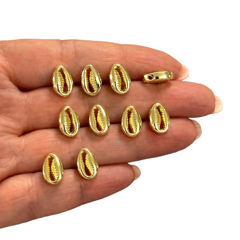 Breloques cauris plaquées or 24 carats avec trou percé horizontal sur le dessus, 10 pièces dans un paquet