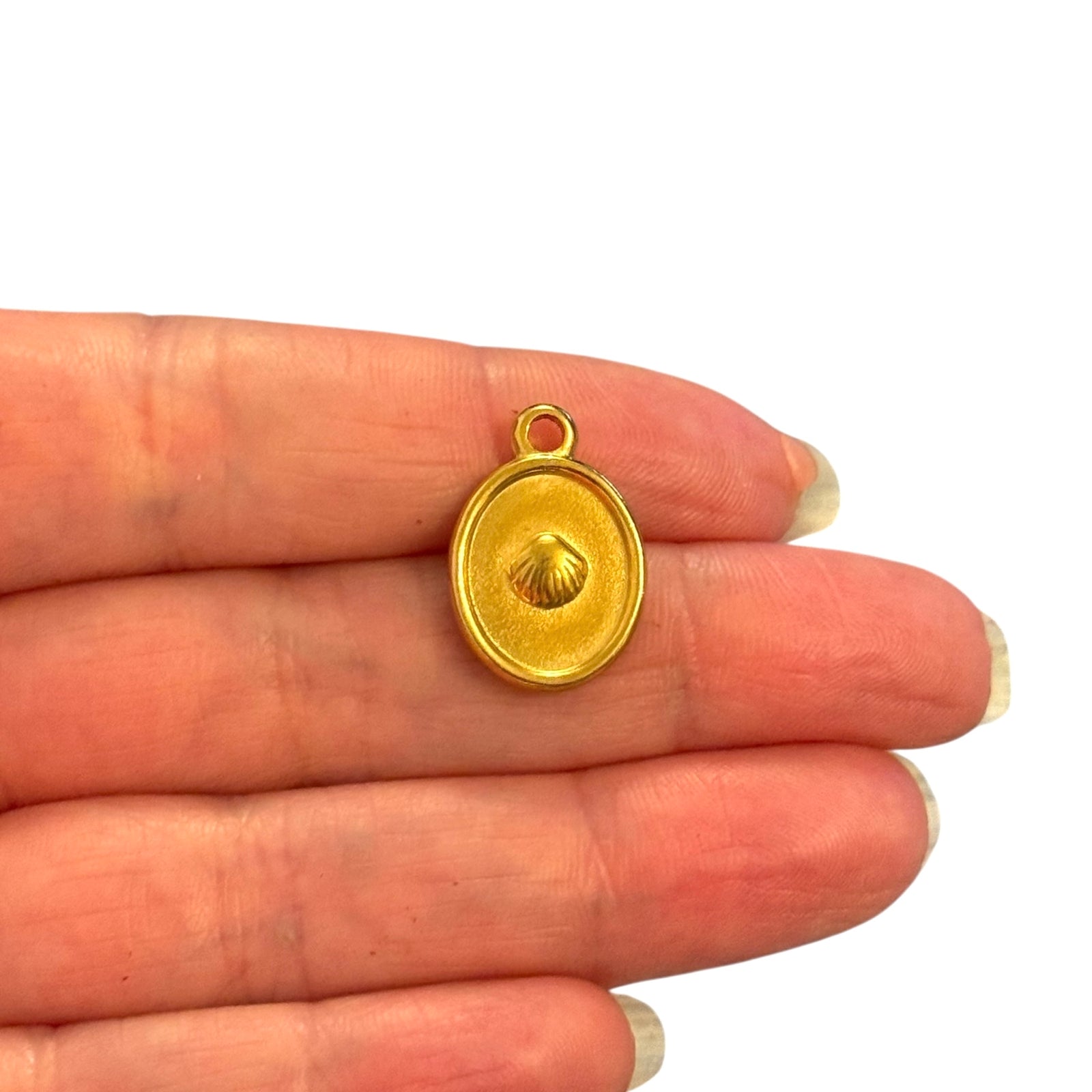 Waterproof Stainless Steel 24Kt Gold Filled Shell Oval Charm / Pendant