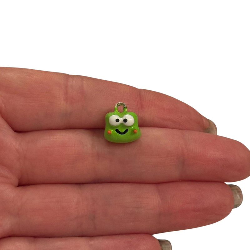 3D Smiling Frog Charm – Silver Plated Green Enamel Cute Animal Pendant