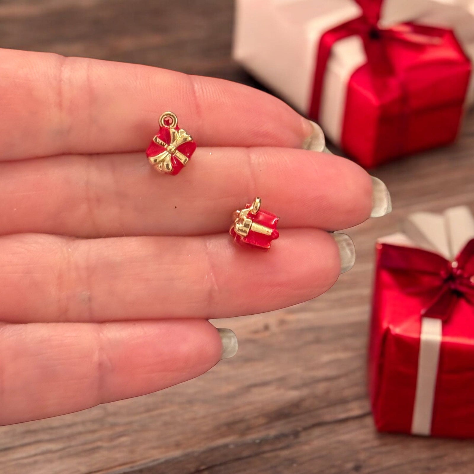3D Red Gift Box Charm – Enamel & 24Kt Gold-Plated Christmas Pendant