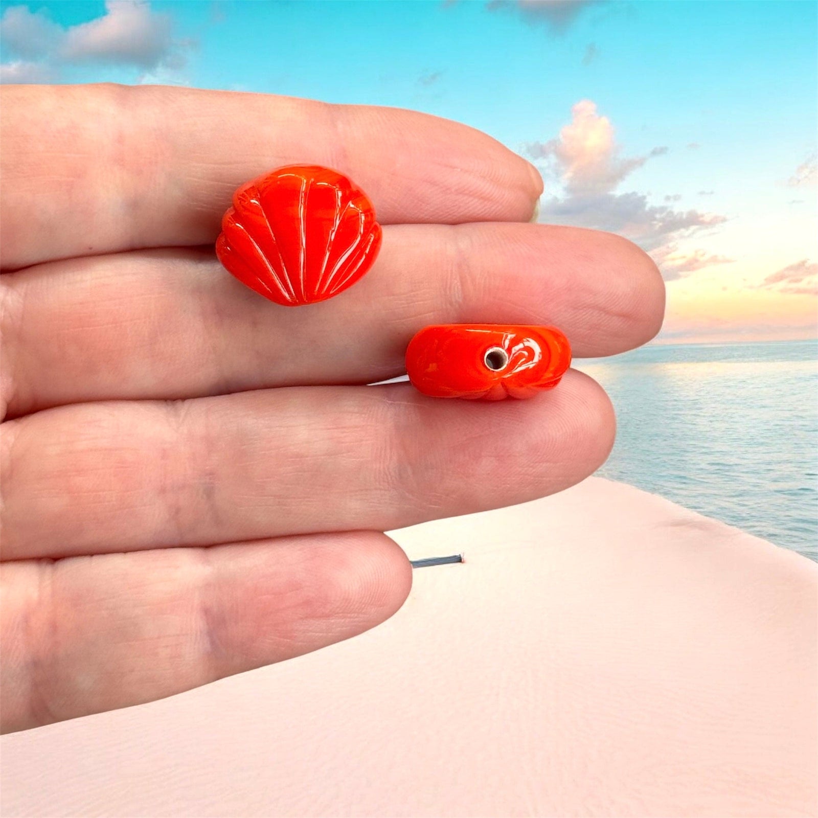 Murano Glass Oyster Charm – Handmade Mini Oyster Pendant