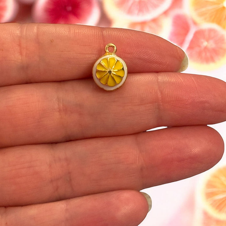 🍊 3D Orange Slice Charm – Enamel Pendant Peppy Beads