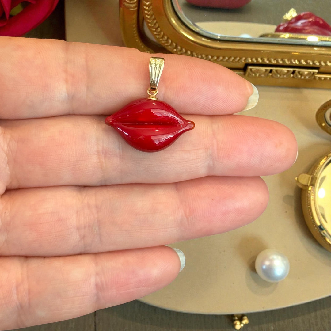 Handmade Murano Glass Lips Charm – Lampwork Red Lips Pendant, Kiss Lip Bead, Romantic Jewellery Making Charm with Bail