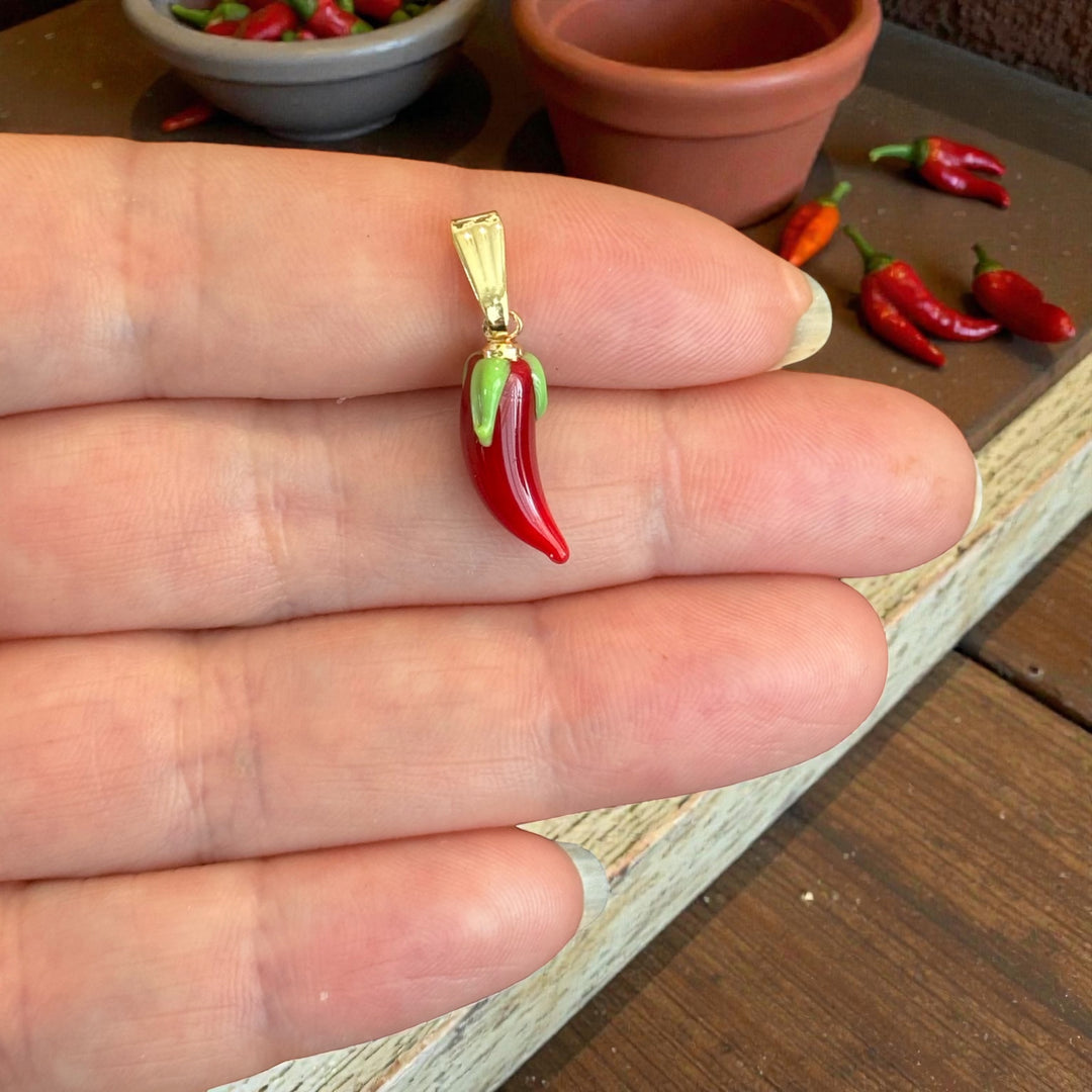 Handmade Murano Glass Chilli Pepper Charm – Lampwork Red Pepper Pendant, Spicy Food Jewellery Charm, Mini Pepper Bead