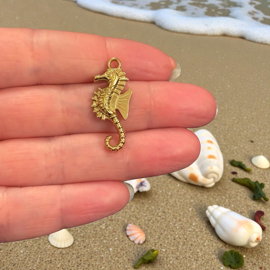 Waterproof Stainless Steel PVD Gold Plated Seahorse Charm – Ocean Sea Life Pendant, Tarnish Resistant Nautical Charm