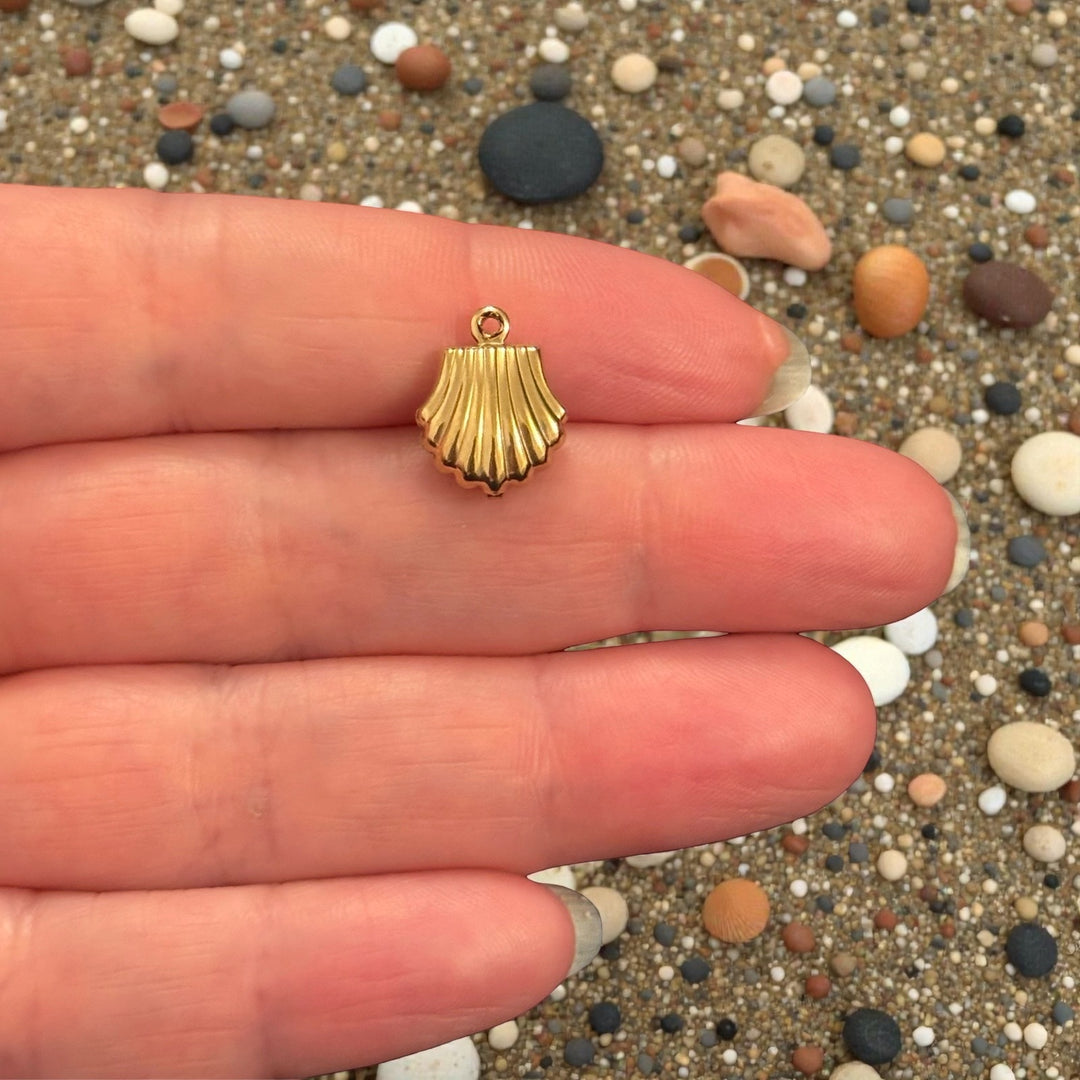 Waterproof Stainless Steel  PVD Gold Plated Scallop Shell Charm – Ocean Seashell Pendant, Tarnish Resistant Beach Charm