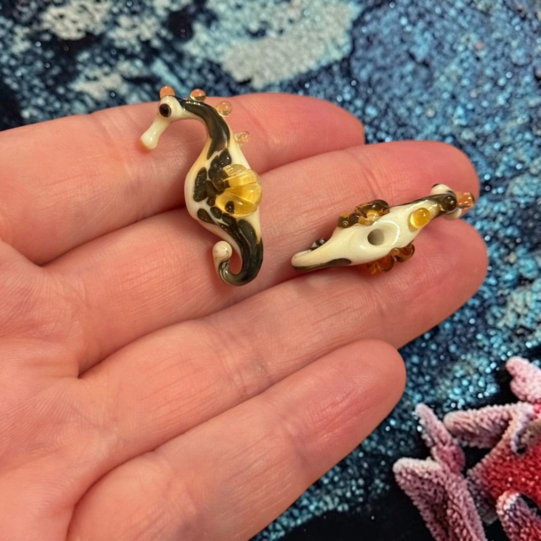 Handmade Murano Glass Seahorse Bead – Ivory &amp; Amber Lampwork Glass Sea Horse Bead