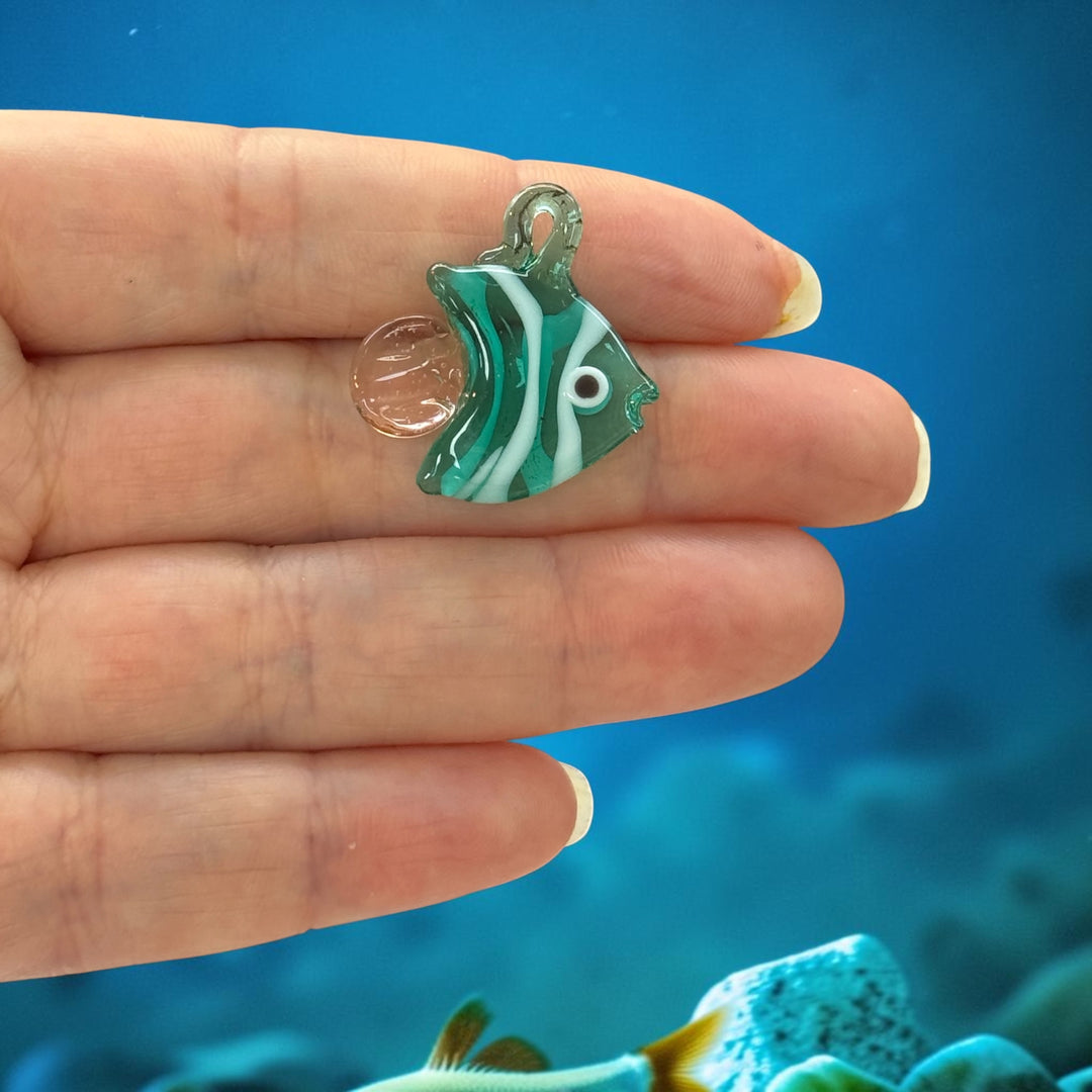 Handmade Murano Glass Tropical Fish Charm – Emerald Green, 28×30mm