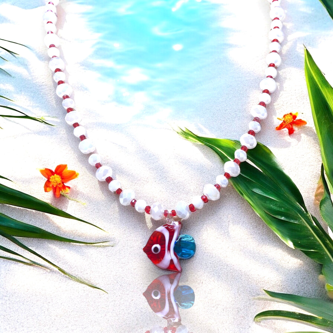 Handmade Murano Glass Tropical Fish Charm – Red &amp; White, 28×30mm