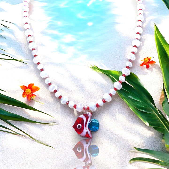 Handmade Murano Glass Tropical Fish Charm – Red &amp; White, 28×30mm
