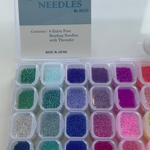 Miyuki Seed Beads Starter Set, 28 Colours 140 Gr 15/0 Round Seed Beads, Needle, Thread,Container