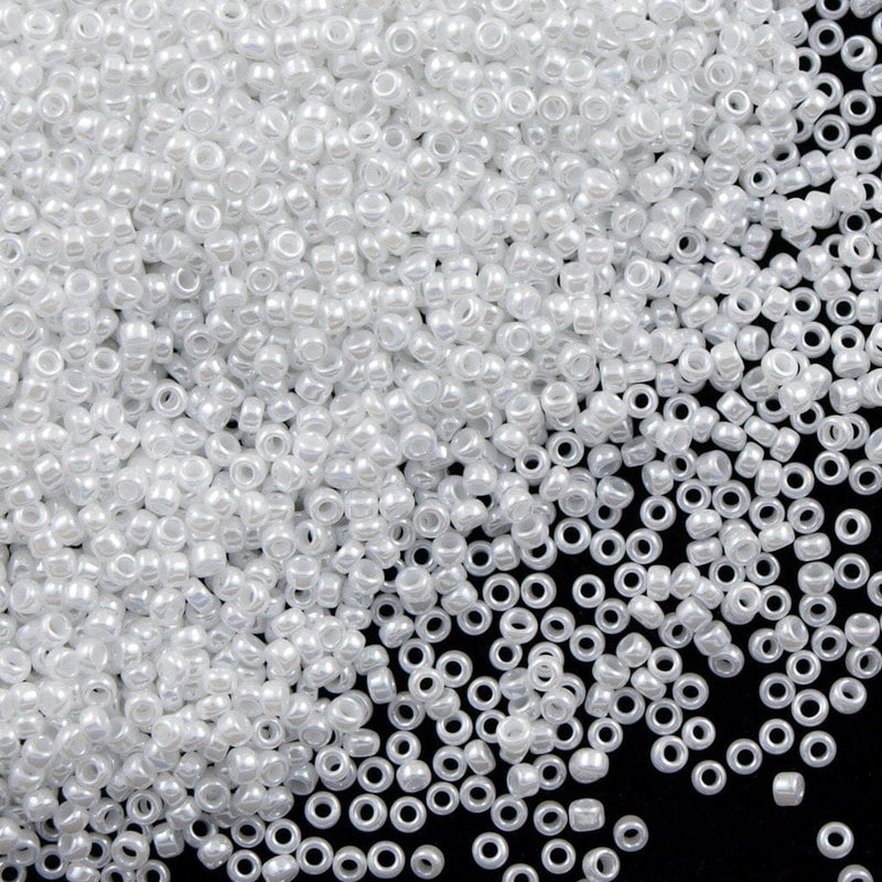 Miyuki Seed Beads 6/0 White Pearl Ceylon, 0420