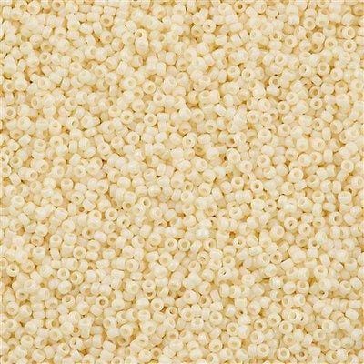 Miyuki Seed Beads 15/0, 0492 FR -Opaque Dark Cream AB, 10 gr Pack