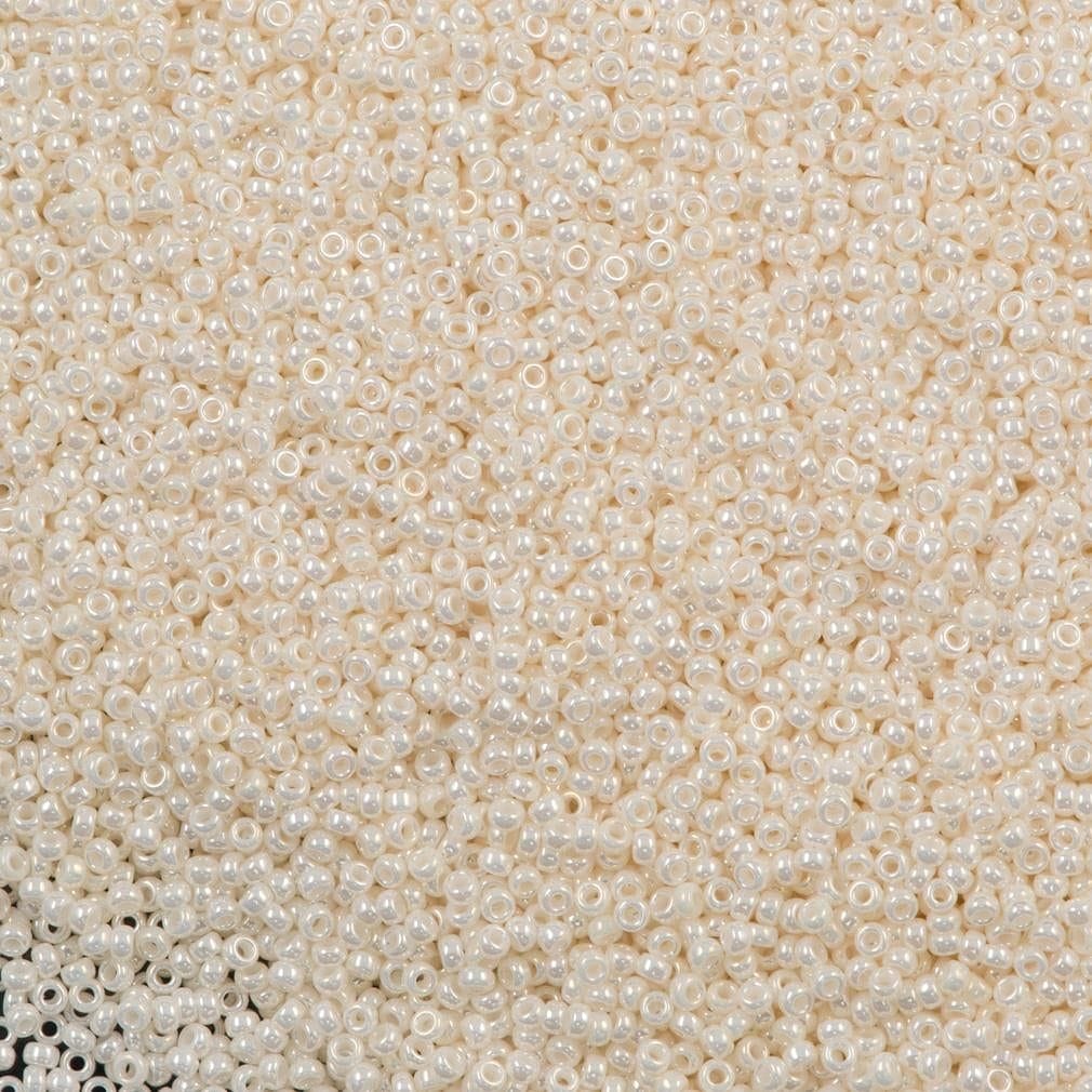 Miyuki Seed Beads 15/0, 0592 -Antique Ivory Pearl Ceylon