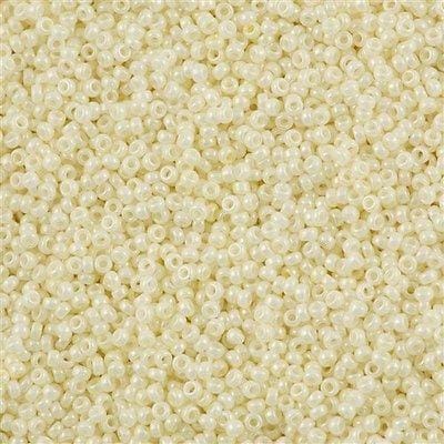 Miyuki Seed Beads 15/0,0594 - Cream Ceylon, 10 Gr £2.75