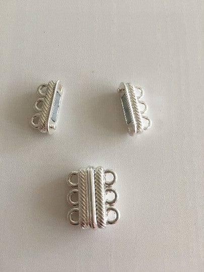 Fermoir magnétique multibrin plaqué argent-3 boucles