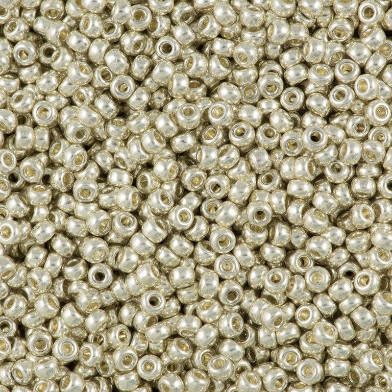 Miyuki Seed Beads 6/0  Galvanized Silver, 1051(0181) £3.5