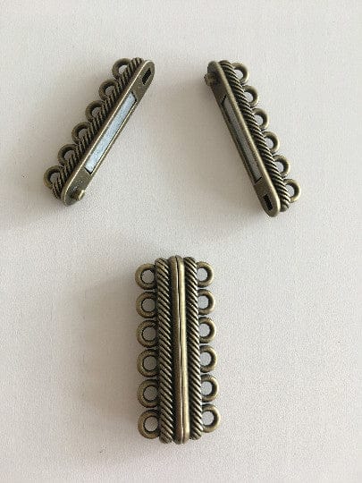 Fermoir magnétique multibrin plaqué or antique-6 boucles