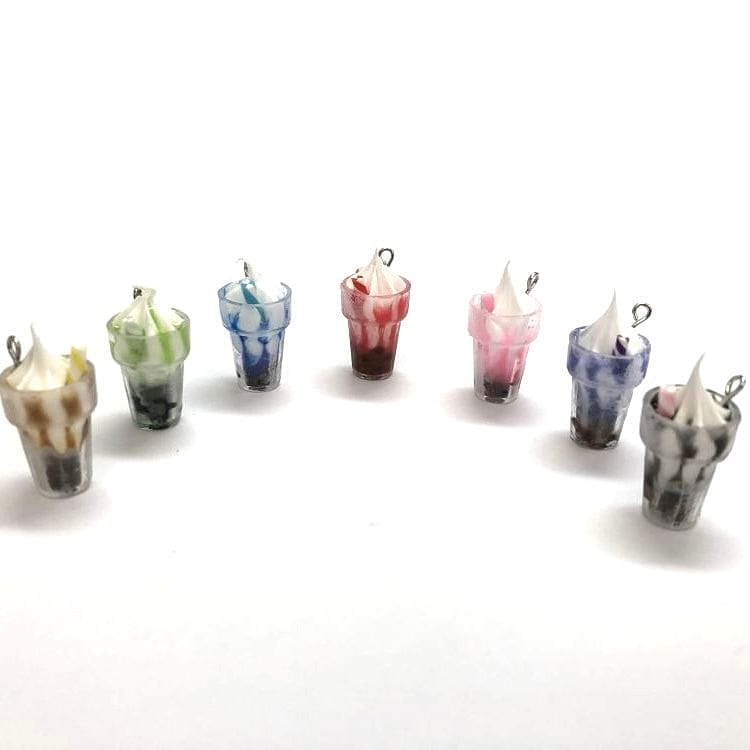 Ice Cream Soft Serve Cup Charms, 3 pièces dans un paquet