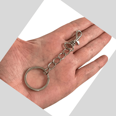Porte-clés et porte-clés plaqués rhodium avec grand fermoir pivotant