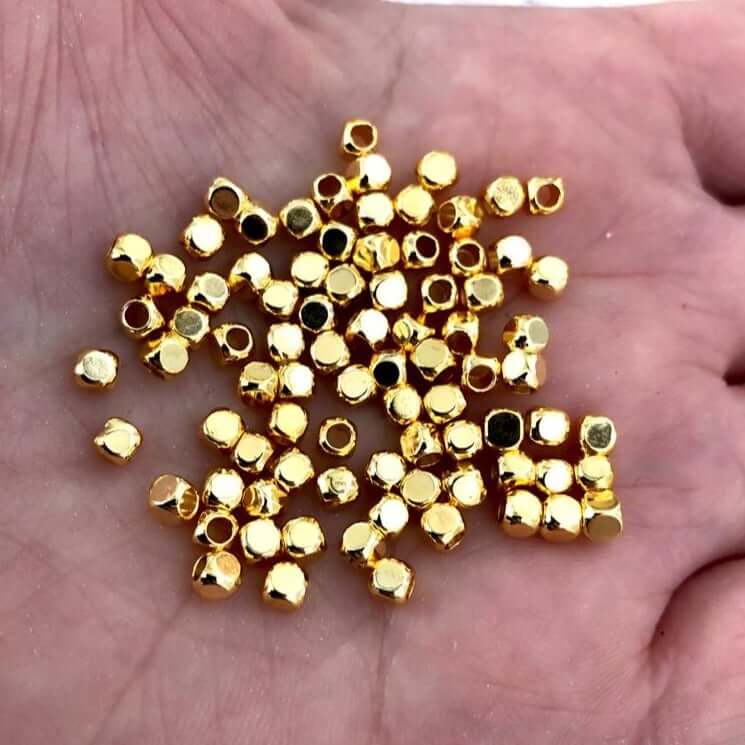 3 mm 24 Karat vergoldete Abstandswürfel, 3 mm goldene Abstandsperlen, 50 Stück in einer Packung