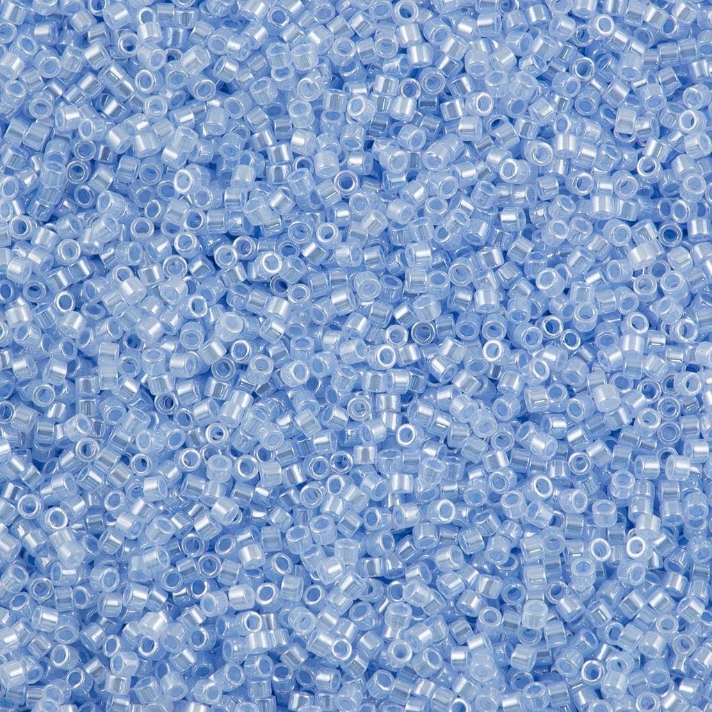 DB0257 Lined Crystal Lt. Sapphire, Miyuki Delica 11/0