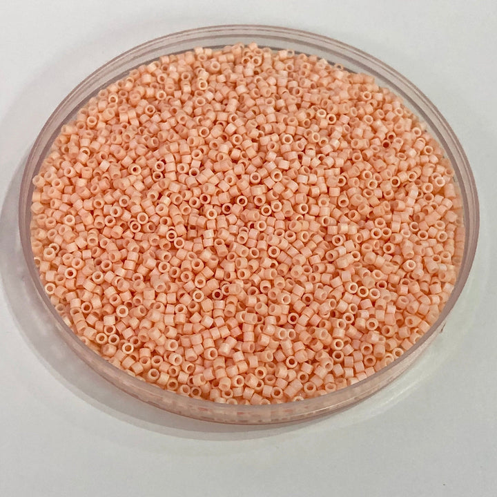 DB1522 Matte Opaque Lt. Peach AB, Miyuki Delica 11/0