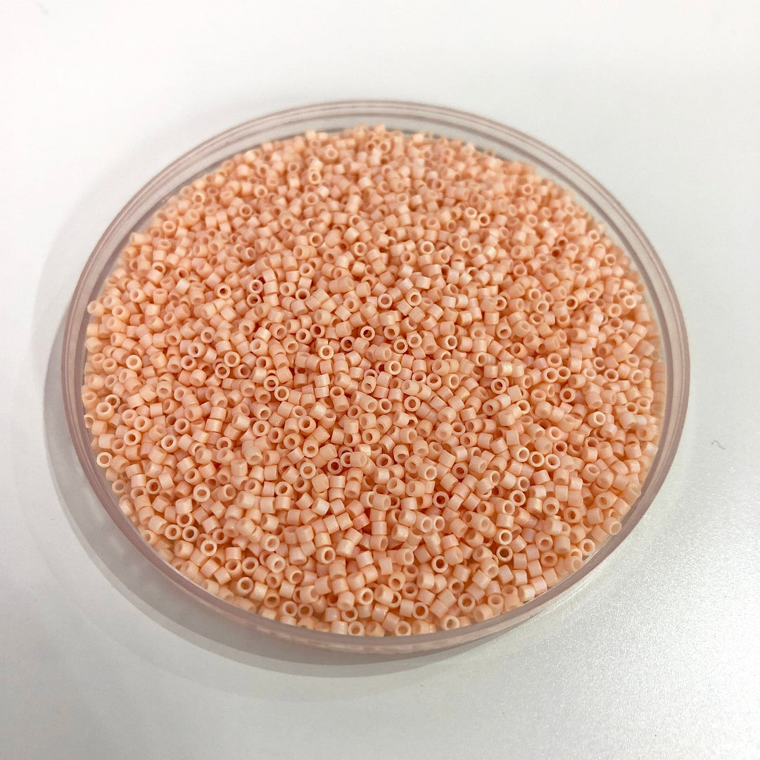 DB1522 Matte Opaque Lt. Peach AB, Miyuki Delica 11/0
