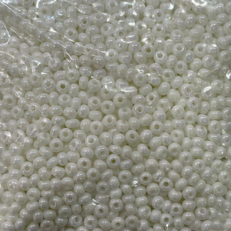 Preciosa Seed Beads 6/0 Rocailles-Round Hole 100 gr, 46205 ChalkWhite